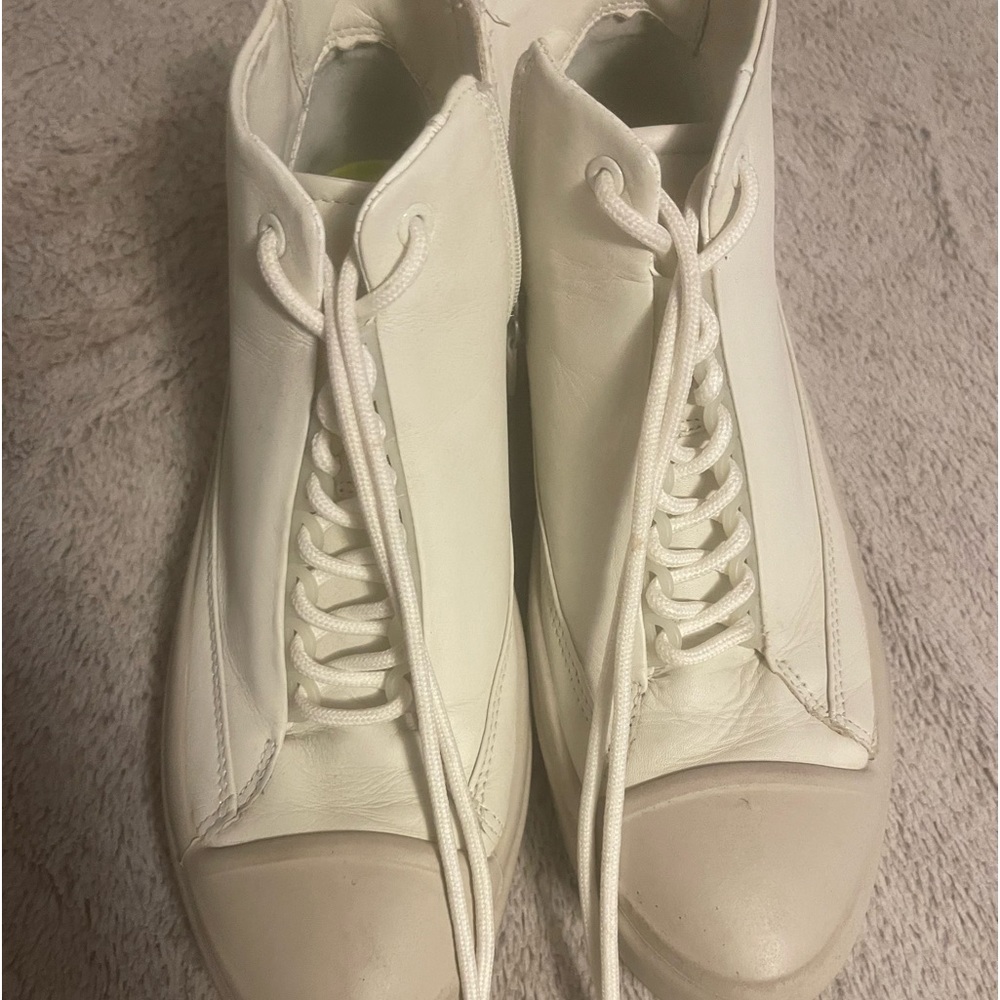 Ecco shoes